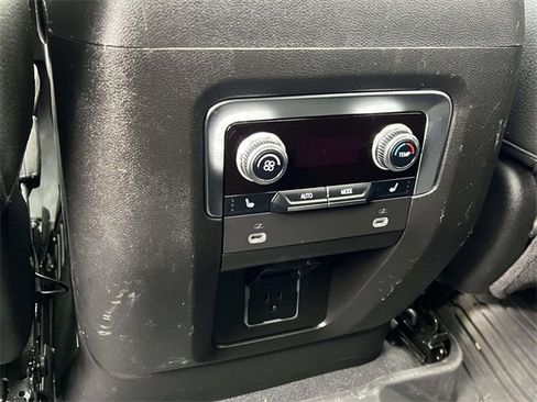 Certified 2024 GMC Yukon Denali image 18