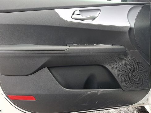 Used 2024 Kia Forte LXS image 13