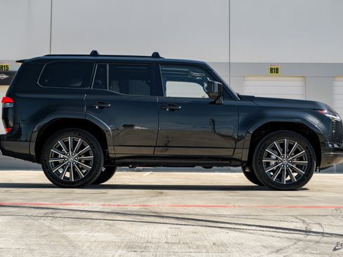 Used 2025 Lexus GX 550 550 Luxury+ HUD Traffic Jam As w/ Accessory Package (2T) image 16