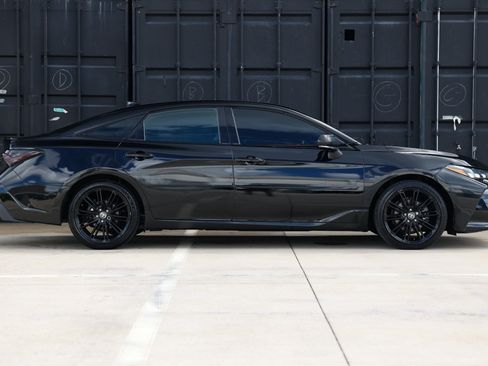 Used 2022 Toyota Avalon XSE FWD image 17