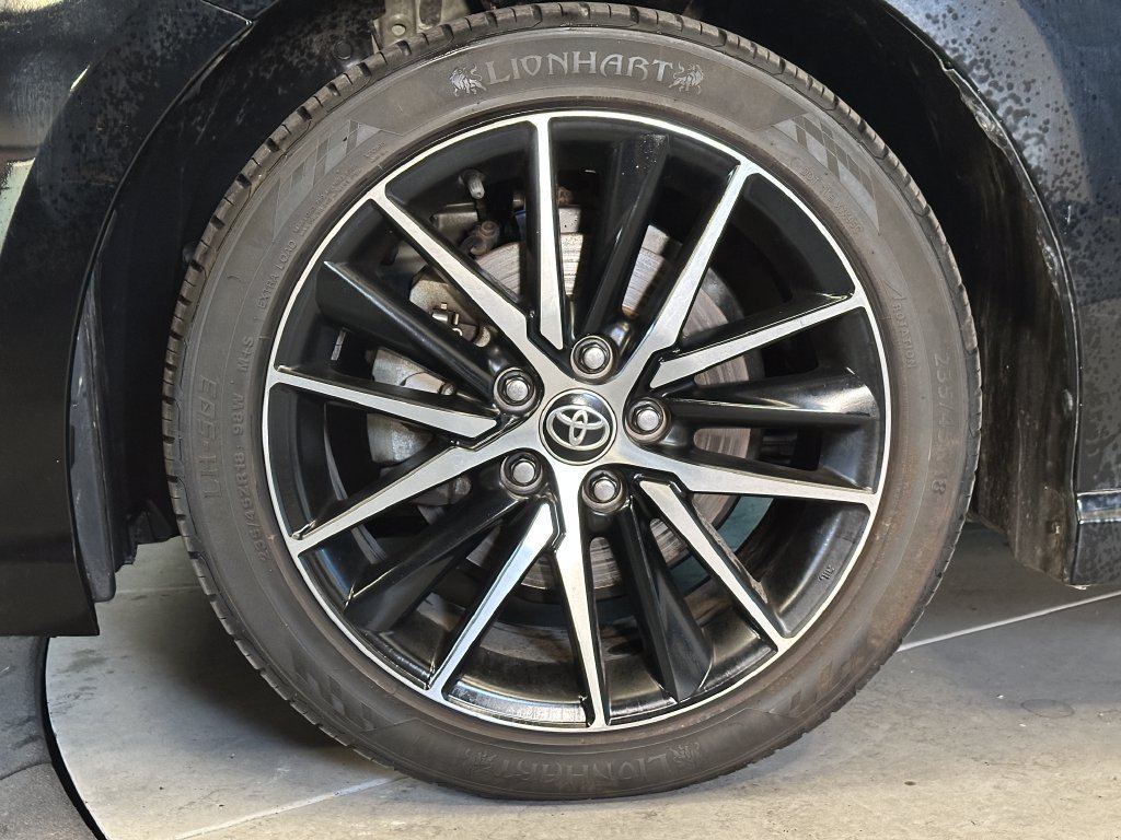 Used 2021 Toyota Camry SE FWD image 25