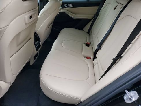 Used 2022 BMW X5 sDrive40i w/ Premium Package RWD image 12