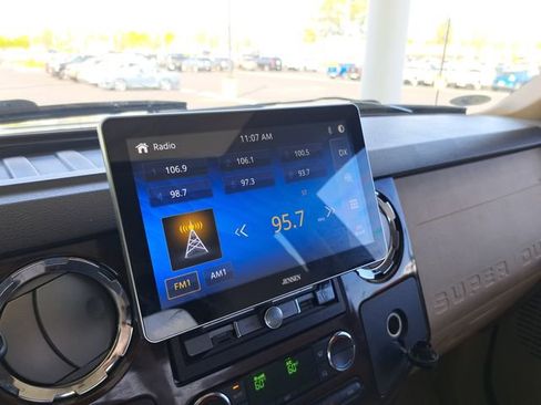 Used 2009 Ford F250 Lariat image 10