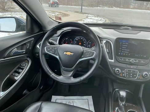Used 2022 Chevrolet Malibu Premier image 24