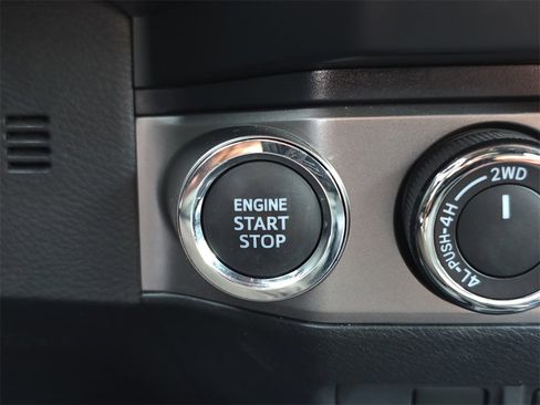 Used 2023 Toyota Tacoma Limited image 29