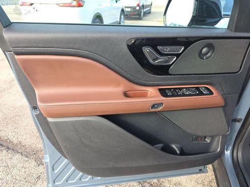 Used 2025 Lincoln Aviator Reserve w/ Illumination Package image 15