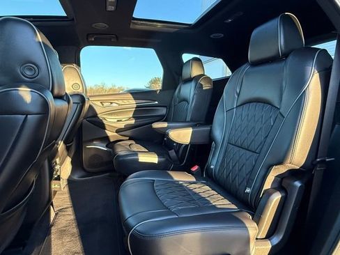 Used 2023 Buick Enclave Avenir w/ Avenir Technology Package image 19