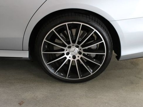 Used 2022 Mercedes-Benz E 53 AMG 4MATIC Sedan image 36