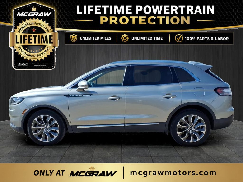 Used 2023 Lincoln Nautilus Reserve AWD/4WD image 7