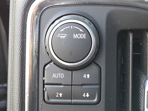 Used 2022 Chevrolet Silverado 2500 LTZ w/ LTZ Convenience Package image 26