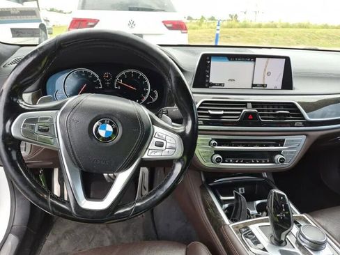 Used 2017 BMW 750i xDrive AWD/4WD image 7