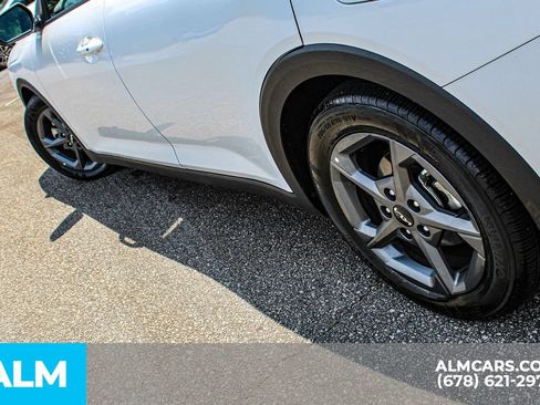 Used 2025 Kia K4 FWD image 14
