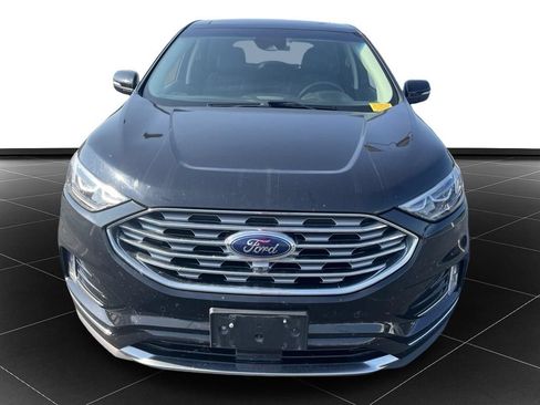 Used 2019 Ford Edge Titanium w/ Equipment Group 301A AWD/4WD image 8