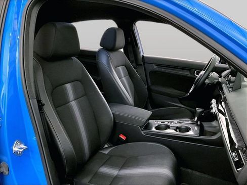 Used 2023 Honda Civic Sport image 7