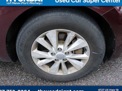 Used 2016 Kia Sedona LX w/ LX Convenience Package image 6