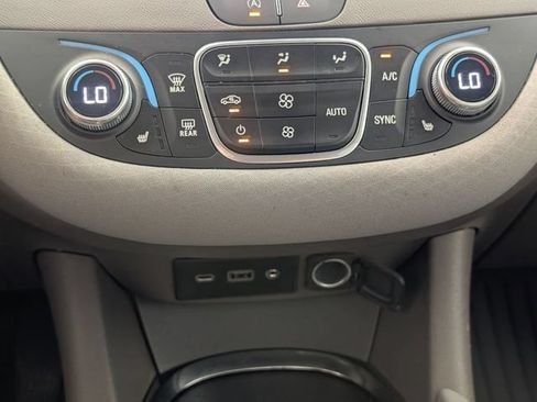 Used 2024 Chevrolet Malibu LT FWD image 21