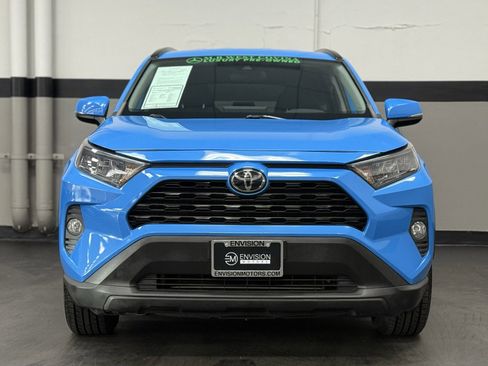 Used 2021 Toyota RAV4 XLE image 5