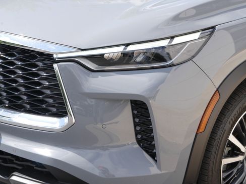 Certified 2025 INFINITI QX60 Autograph w/ Cargo Package image 16