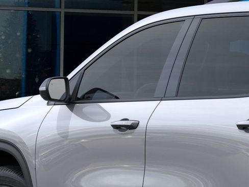 New 2026 Chevrolet Traverse LT w/ Midnight/Sport Edition FWD image 9