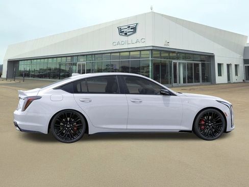 New 2026 Cadillac CT5 V w/ LPO, ONYX Package image 5