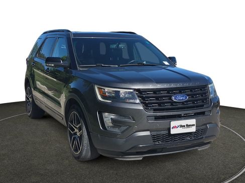 Used 2016 Ford Explorer Sport w/ Equipment Group 401A AWD/4WD image 8