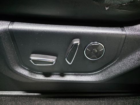 Used 2019 Ford F150 Platinum image 17