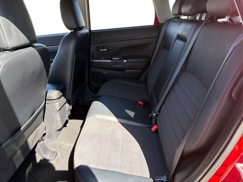 Used 2022 Mitsubishi Outlander Sport SE image 11