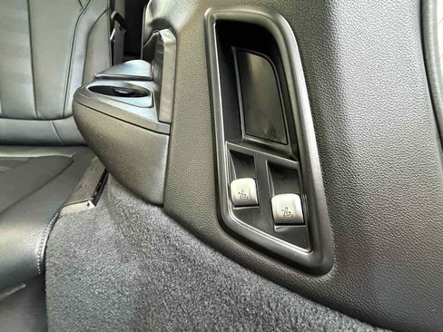 Used 2020 BMW X7 xDrive40i w/ Premium Package image 32