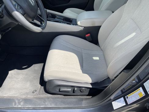 Used 2023 Honda Accord EX image 3