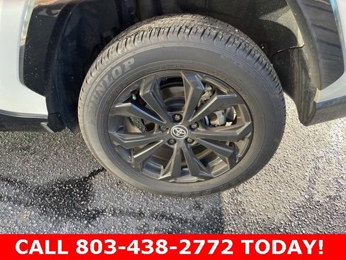 Used 2024 Toyota RAV4 XSE image 31