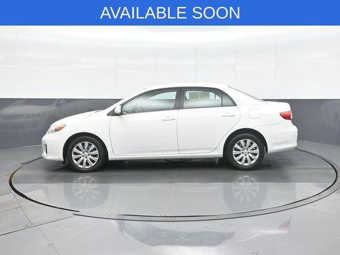 Used 2013 Toyota Corolla LE image 4