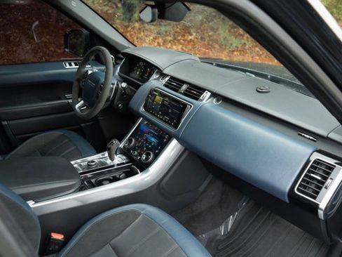 Used 2021 Land Rover Range Rover Sport HST image 22