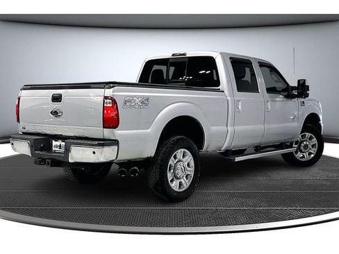 Used 2015 Ford F250 Lariat w/ Chrome Package image 14
