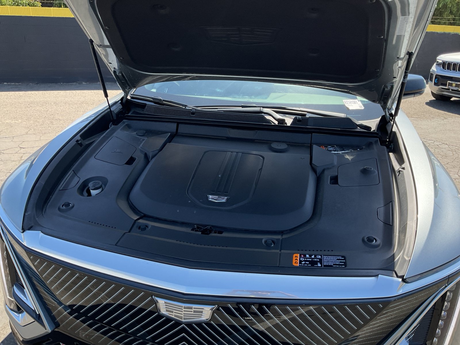 Used 2024 Cadillac Lyriq Tech RWD image 23