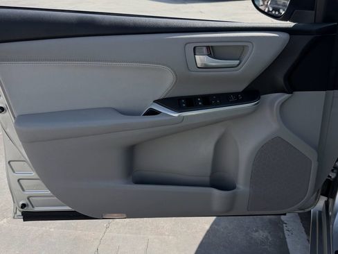 Used 2015 Toyota Camry XLE w/ Advanced Technology Package FWD image 13