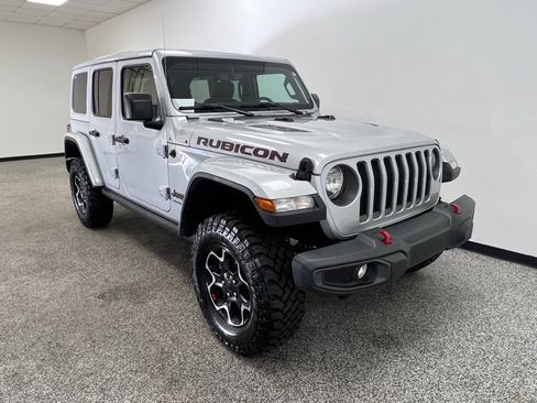 Used 2023 Jeep Wrangler Unlimited Rubicon w/ Cold Weather Group image 17