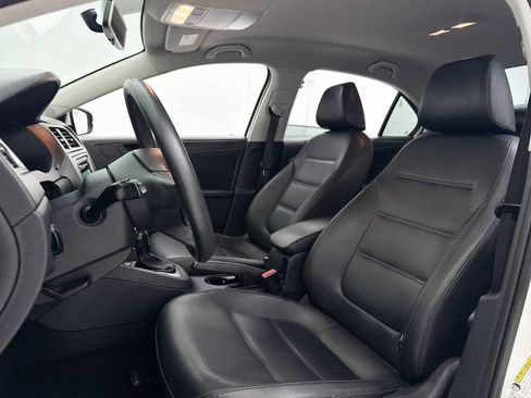 Used 2014 Volkswagen Jetta SE FWD image 11