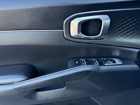 Certified 2023 Kia Sorento EX AWD/4WD image 13