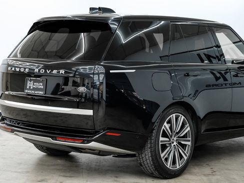 Used 2023 Land Rover Range Rover Autobiography image 8