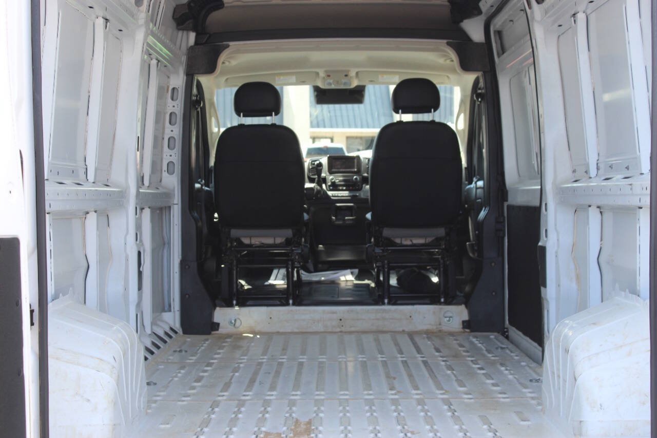 Used 2025 RAM ProMaster 2500 w/ Convenience Group FWD image 15