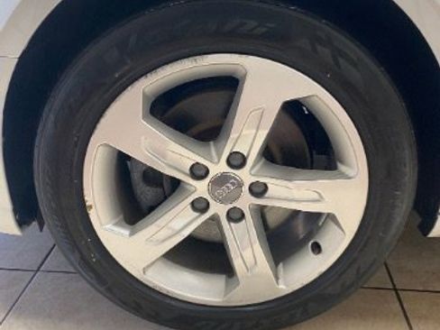 Used 2017 Audi A3 2.0T Premium image 32