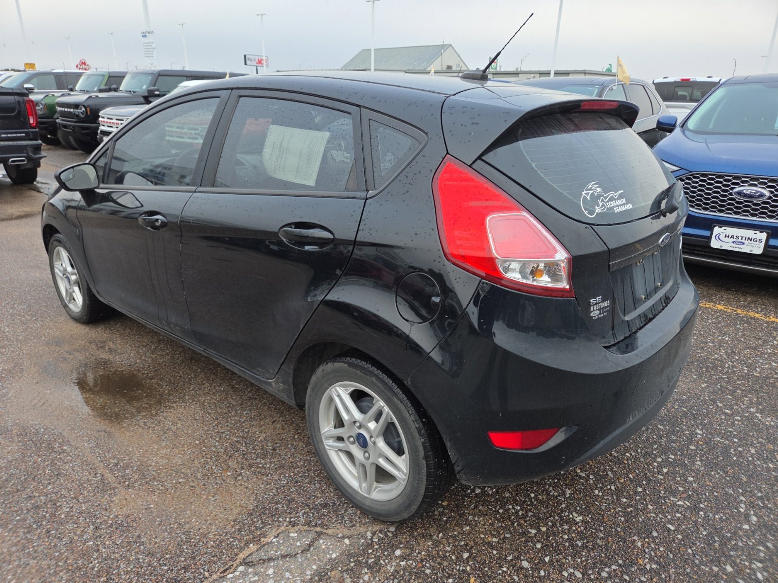Used 2017 Ford Fiesta SE FWD image 3