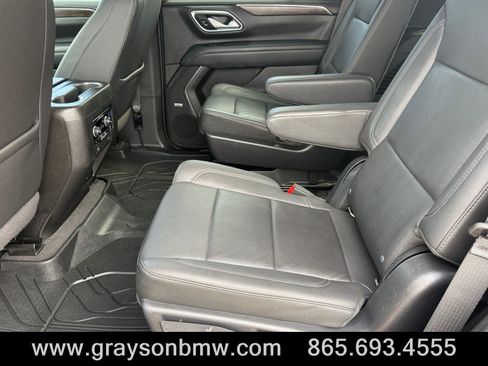 Used 2022 Chevrolet Tahoe Z71 w/ Luxury Package AWD/4WD image 18