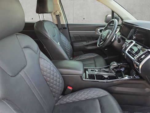 Used 2022 Kia Sorento SX image 24
