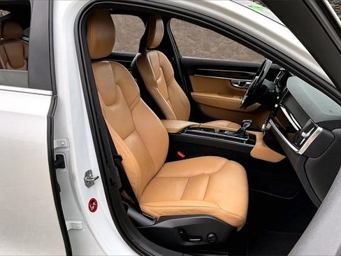 Used 2018 Volvo S90 T5 Momentum w/ Protection Package Premier image 7