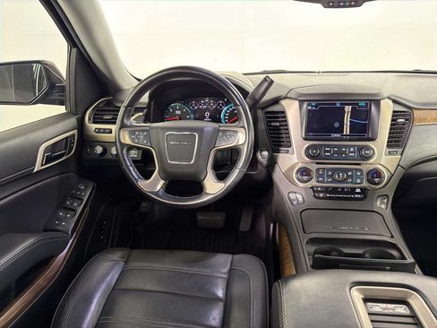 Used 2019 GMC Yukon XL Denali w/ Open Road Package AWD/4WD image 25