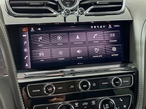 Used 2023 Bentley Bentayga AWD/4WD image 15