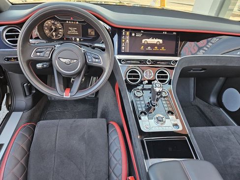 Used 2022 Bentley Continental GT Speed image 34