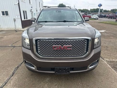 Used 2016 GMC Yukon Denali w/ Open Road Package AWD/4WD image 9