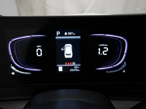 Certified 2023 Kia Sportage X-Line w/ X-Line Premium Package image 2